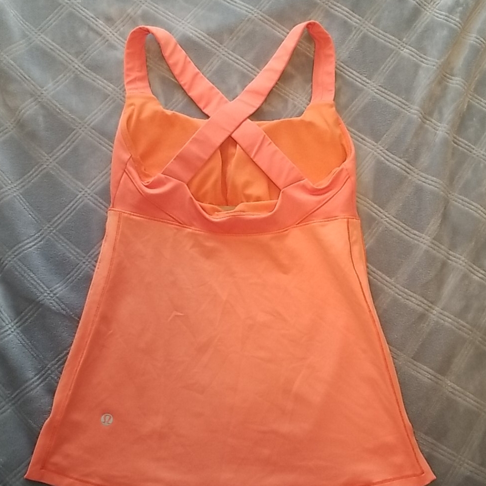 Lululemon tank